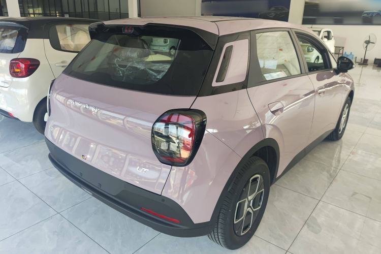 Used AION UT 2025 330 Starlight Edition Rear Right 45 Deg