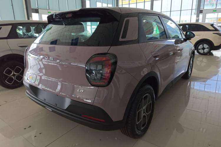 Used AION UT 2025 330 Starlight Edition Rear Right 45 Deg
