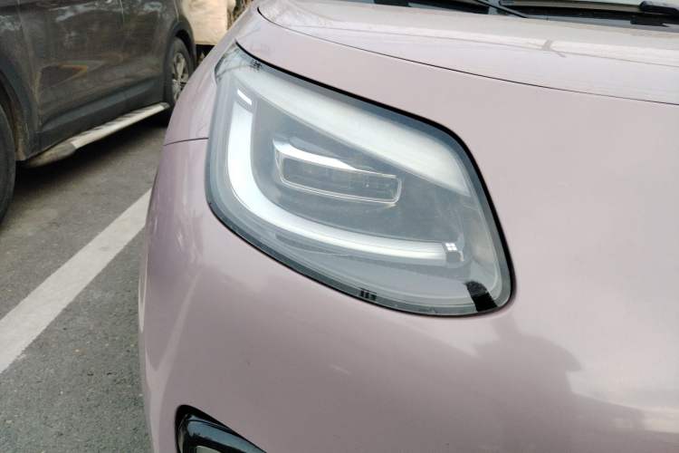 Used AION UT 2025 420 Intelligent Luxury Edition Right Front Headlight