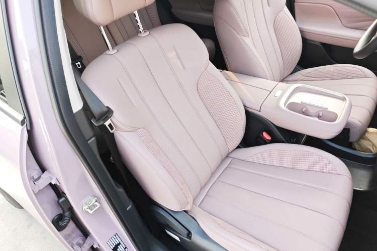 Used AION UT 2025 420 Smart Edition Right Front Seat