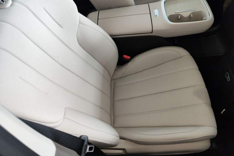 Used AION UT 2025 330 Starlight Edition Right Front Seat