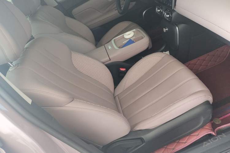 Used AION UT 2025 420 Intelligent Luxury Edition Right Front Seat