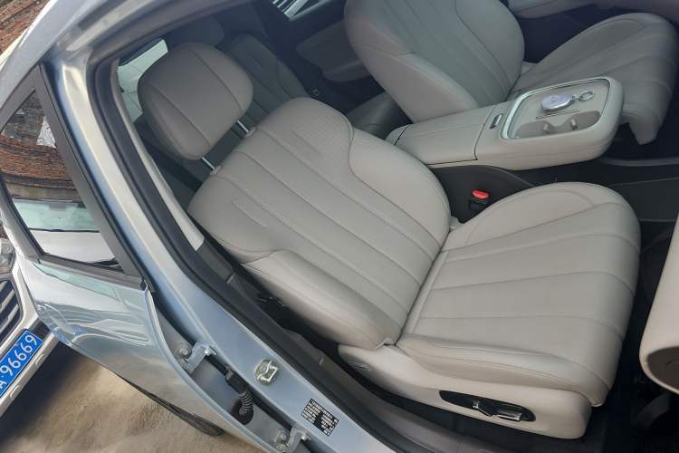 Used AION UT 2025 420 Prestige Edition Right Front Seat
