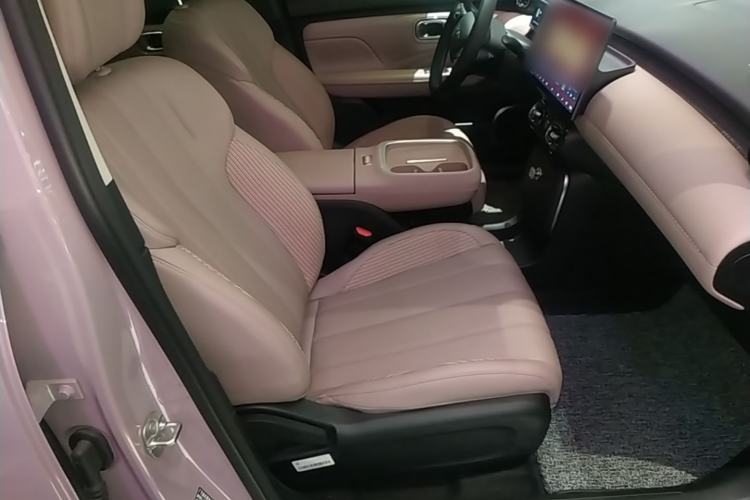 Used AION UT 2025 420 Intelligent Luxury Edition Right Front Seat