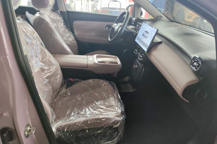 Used AION UT 2025 330 Star Edition Right Front Seat