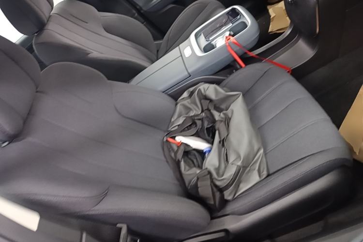 Used AION UT 2025 330 Starlight Edition Right Front Seat