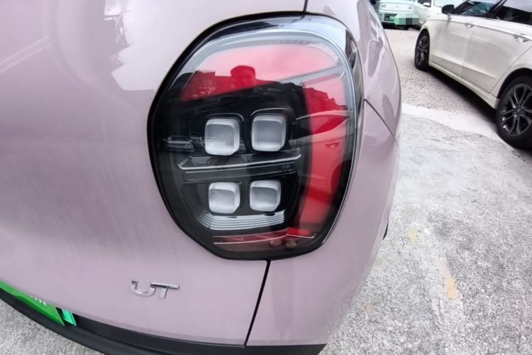Used AION UT 2025 330 Starlight Edition Right Rear Taillight