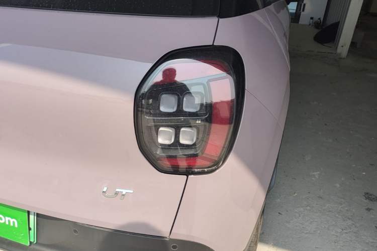Used AION UT 2025 420 Intelligent Luxury Edition Right Rear Taillight