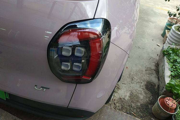 Used AION UT 2025 420 Intelligent Luxury Edition Right Rear Taillight