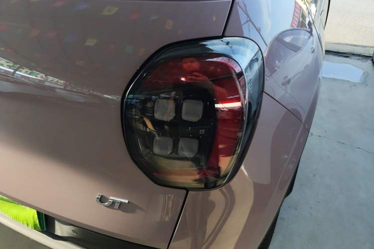 Used AION UT 2025 330 Starlight Edition Right Rear Taillight