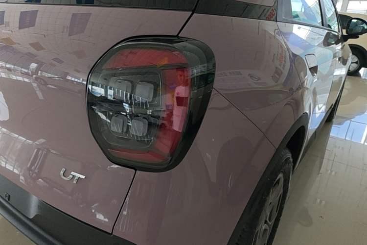 Used AION UT 2025 330 Starlight Edition Right Rear Taillight