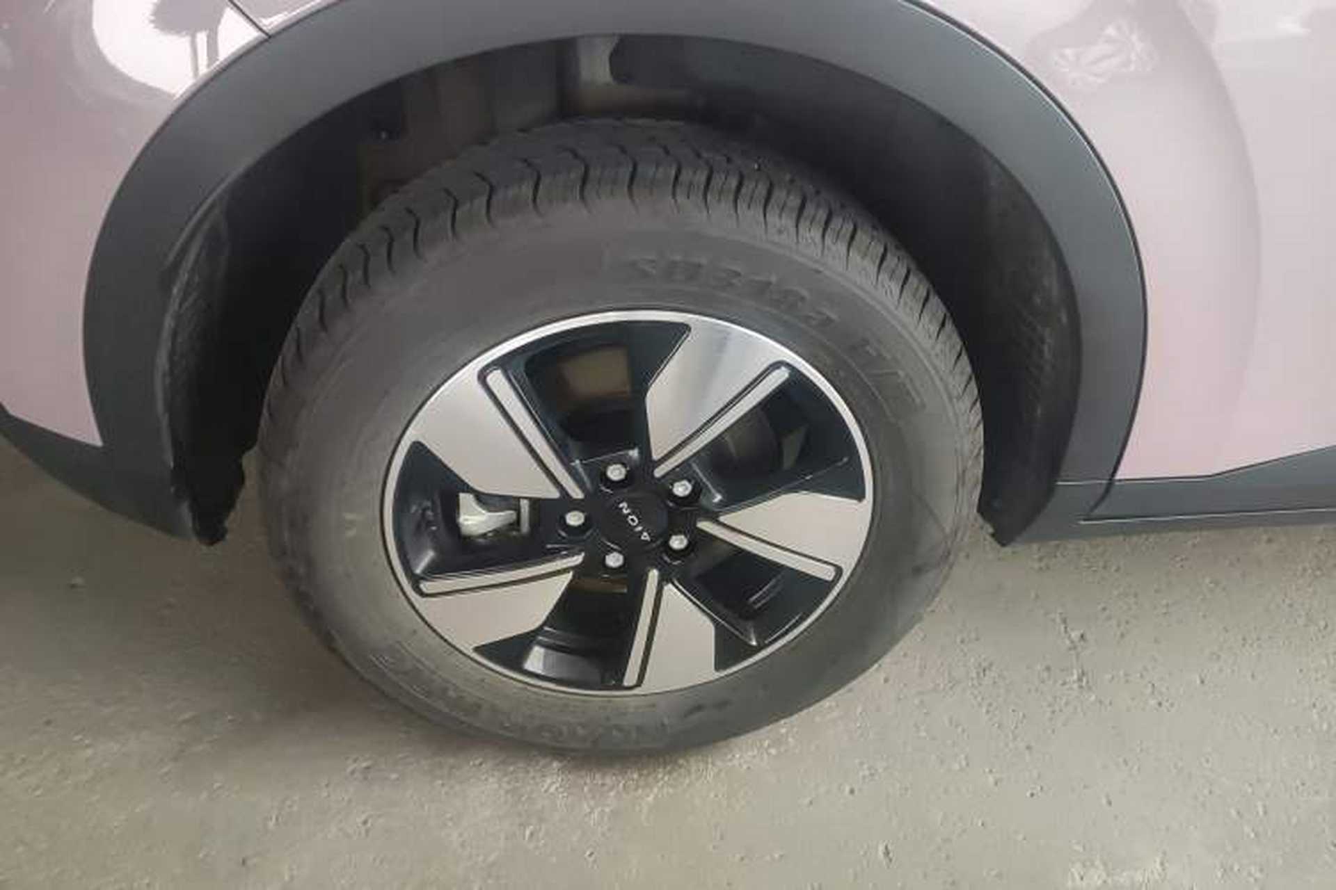 Used AION UT 2025 420 Intelligent Luxury Edition Right Rear Wheel Hub