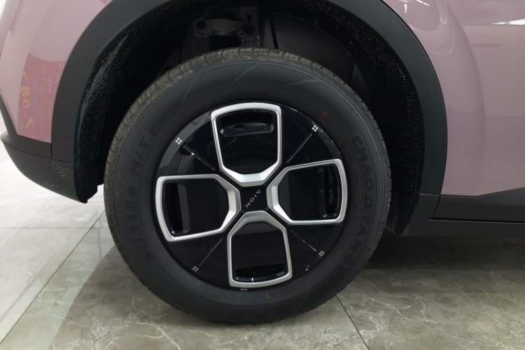 Used AION UT 2025 330 Starlight Edition Right Rear Wheel Hub