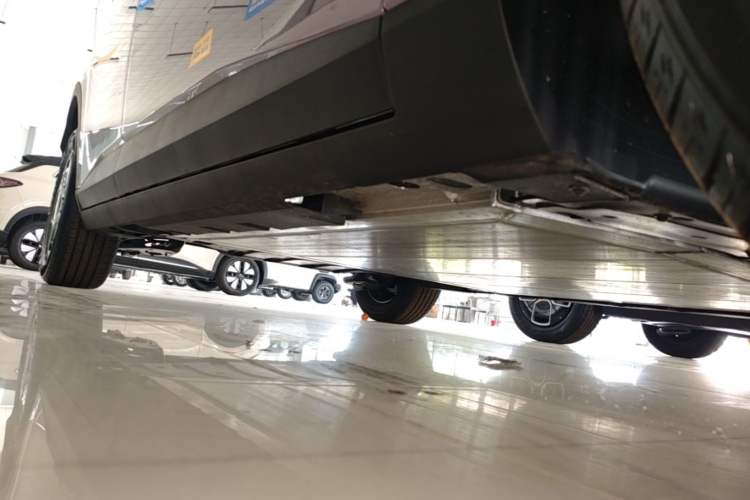 Used AION UT 2025 330 Starlight Edition Right Side Sill