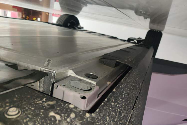Used AION UT 2025 330 Star Edition Right Side Sill