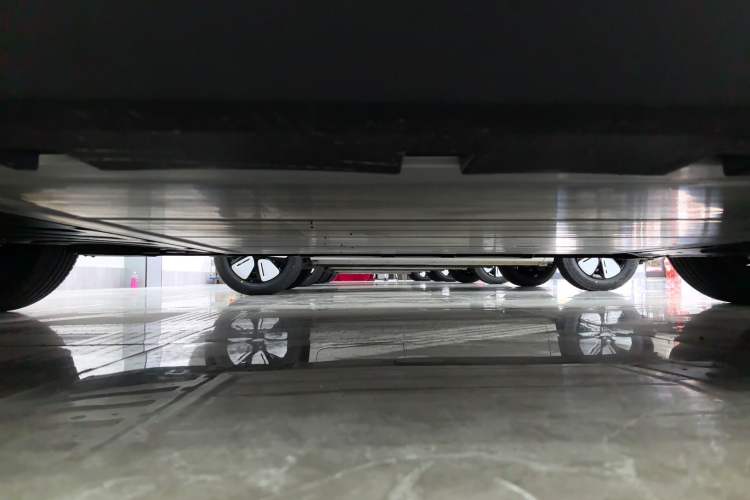 Used AION UT 2025 330 Starlight Edition Right Side Sill