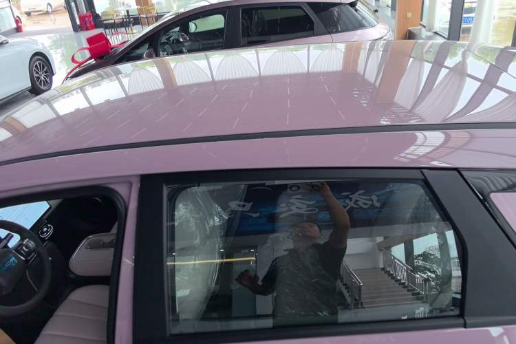 Used AION UT 2025 330 Starlight Edition Roof