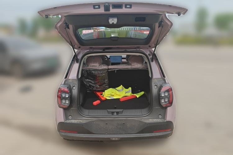 Used AION UT 2025 330 Starlight Edition Trunk