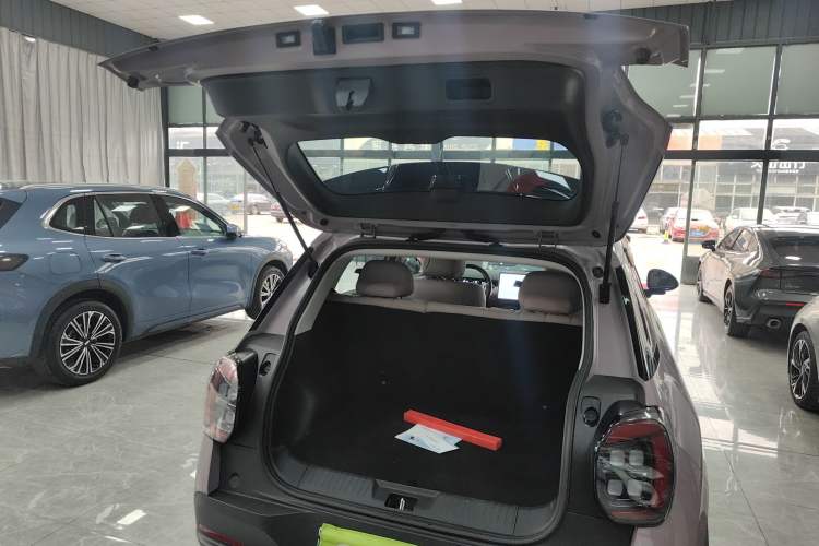 Used AION UT 2025 420 Intelligent Luxury Edition Trunk