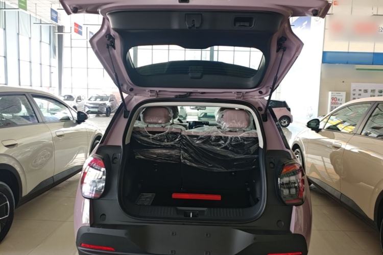 Used AION UT 2025 330 Starlight Edition Trunk