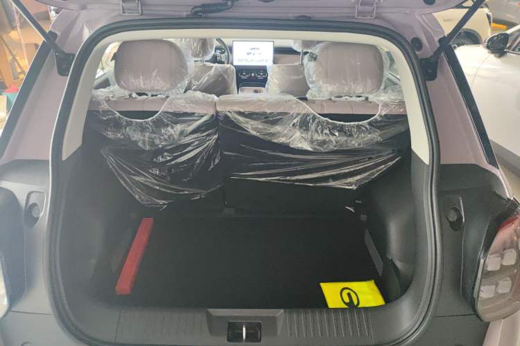 Used AION UT 2025 330 Star Edition Trunk