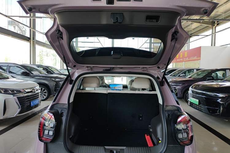 Used AION UT 2025 330 Starlight Edition Trunk