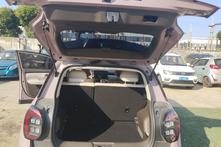 Used AION UT 2025 420 Intelligent Luxury Edition Trunk