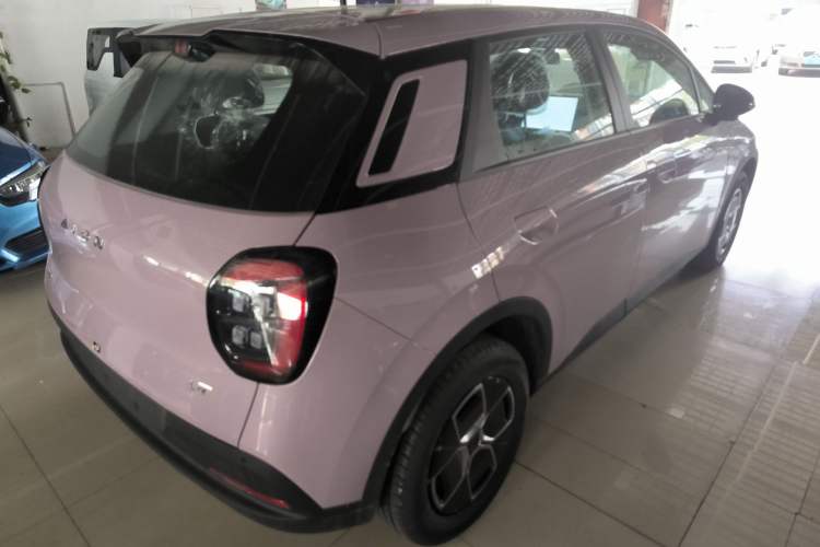 Used AION UT 2025 330 Starlight Edition Rear Right 45 Deg