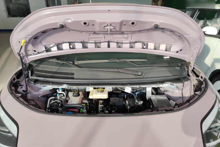 Used AION UT 2025 330 Starlight Edition Engine Bay