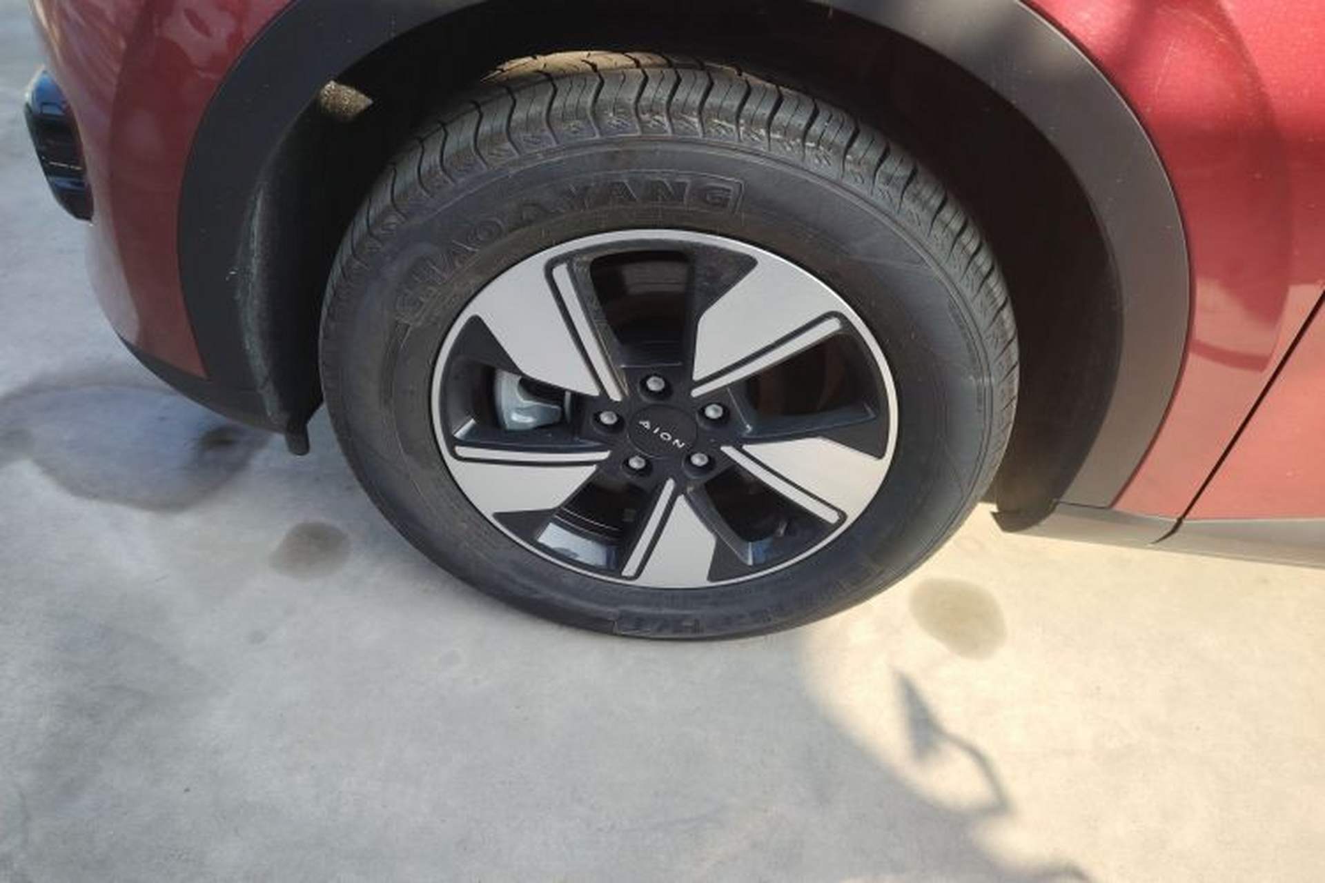 Used AION UT 2025 420 Intelligent Luxury Edition Left Front Wheel Hub