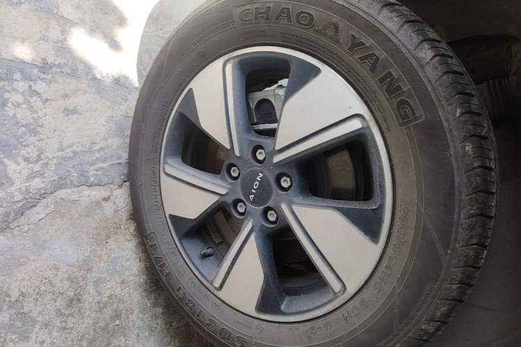 Used AION UT 2025 420 Intelligent Luxury Edition Right Rear Wheel Hub
