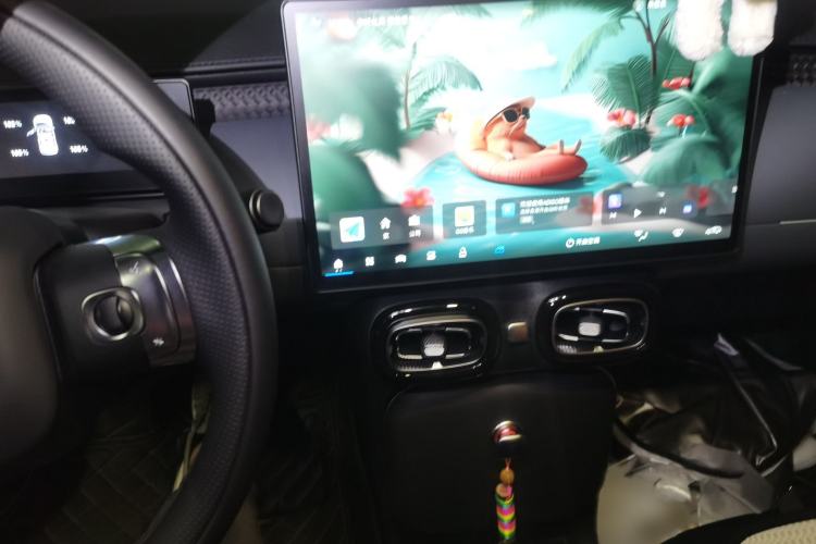 Used AION UT 2025 420 Intelligent Luxury Edition Audio And AC Panel