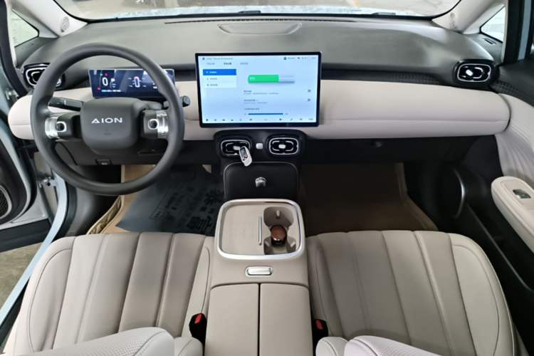 Used AION UT 2025 420 Smart Edition Center Console