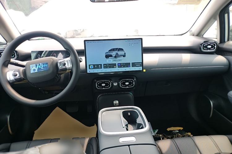 Used AION UT 2025 420 Smart Edition Center Console