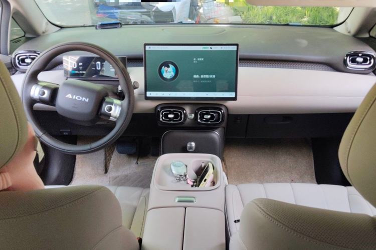 Used AION UT 2025 420 Intelligent Luxury Edition Center Console
