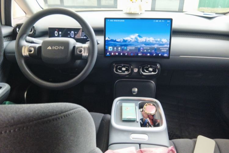 Used AION UT 2025 330 Starlight Edition Center Console