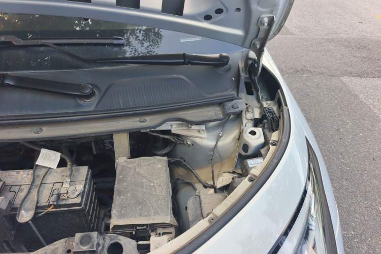 Used AION UT 2025 420 Smart Edition Engine Bay Left