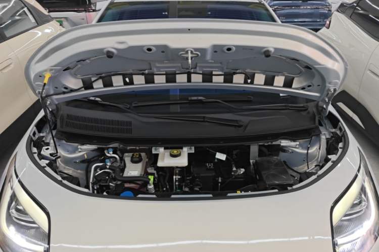 Used AION UT 2025 330 Starlight Edition Engine Bay