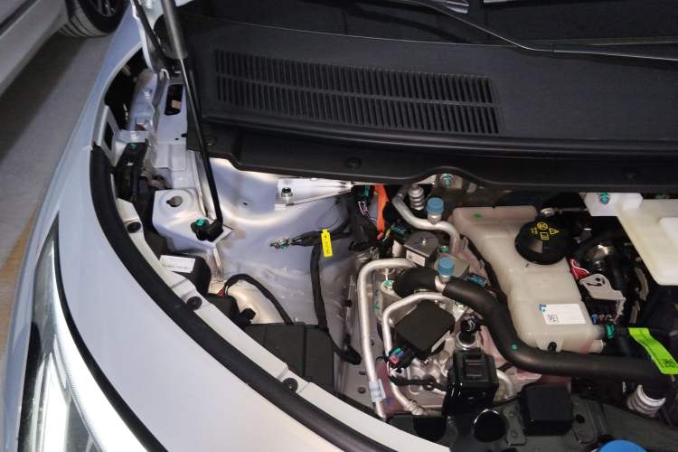 Used AION UT 2025 420 Smart Edition Engine Bay Right