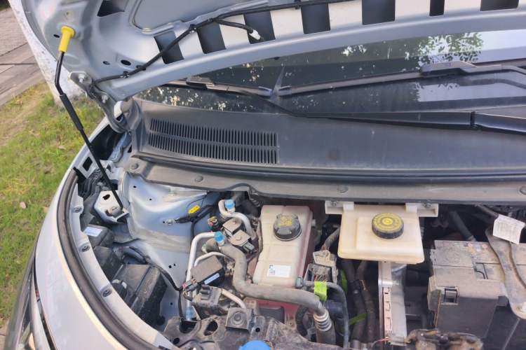 Used AION UT 2025 420 Smart Edition Engine Bay Right