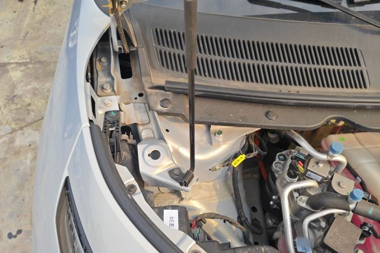 Used AION UT 2025 420 Smart Edition Engine Bay Right