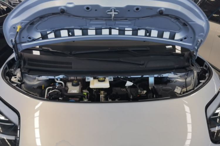 Used AION UT 2025 420 Smart Edition Engine Bay
