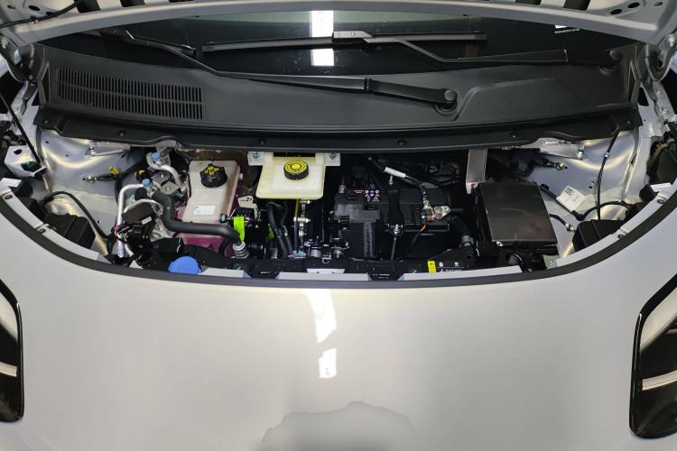Used AION UT 2025 330 Star Edition Engine Bay