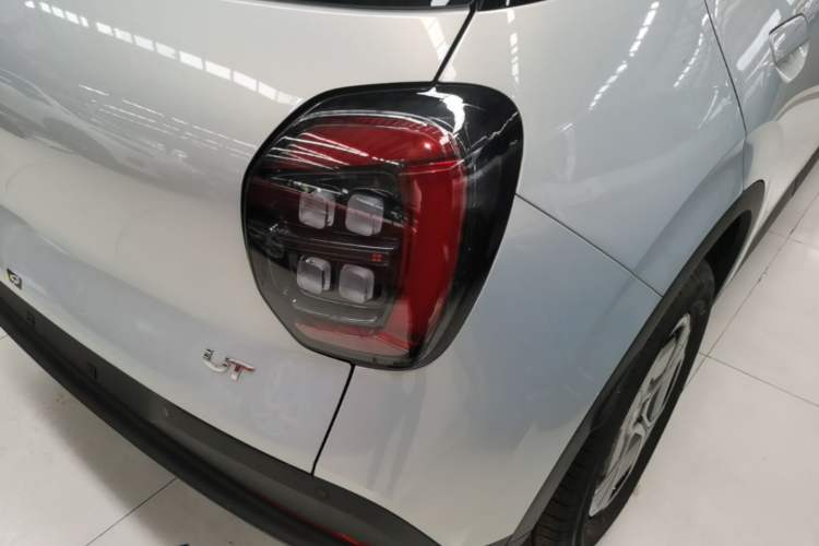 Used AION UT 2025 420 Smart Edition Exterior 3