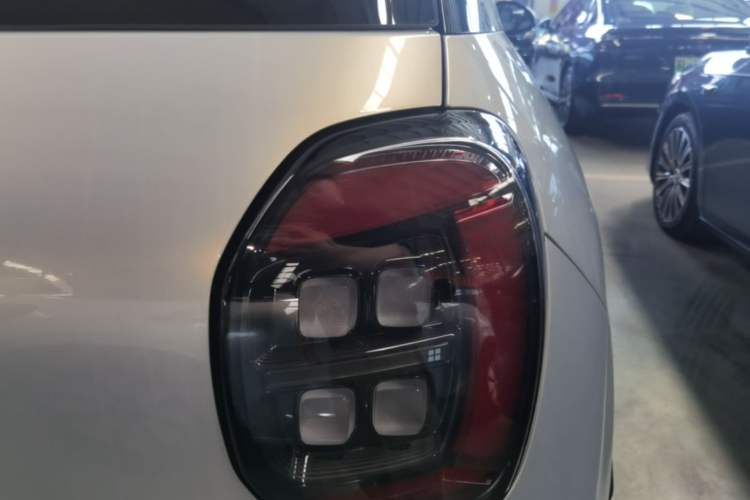 Used AION UT 2025 420 Smart Edition Exterior 3