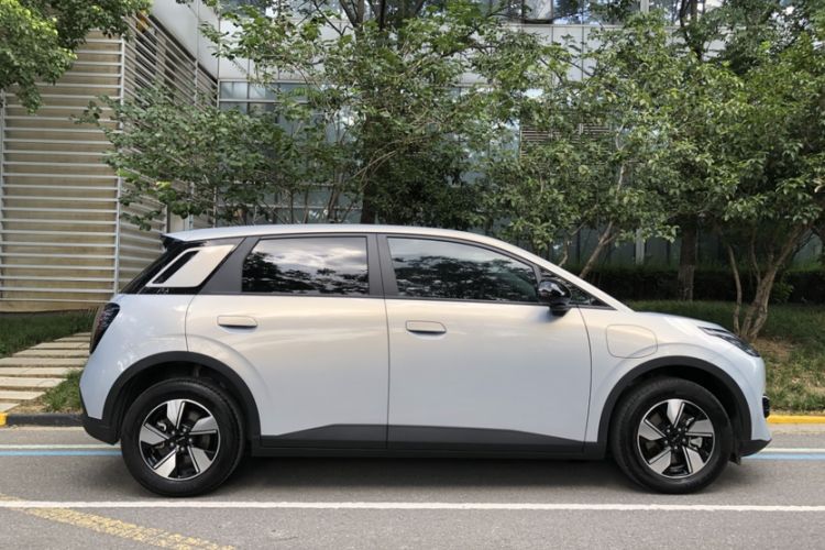 Used AION UT 2025 420 Intelligent Luxury Edition Exterior 5