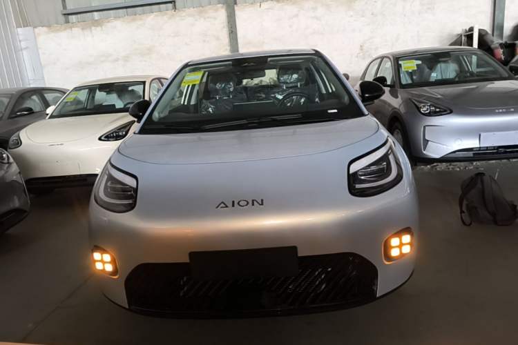 Used AION UT 2025 330 Starlight Edition Front