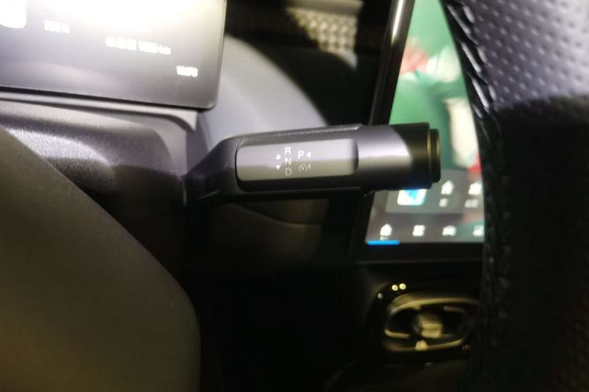 Used AION UT 2025 420 Intelligent Luxury Edition Gear Lever