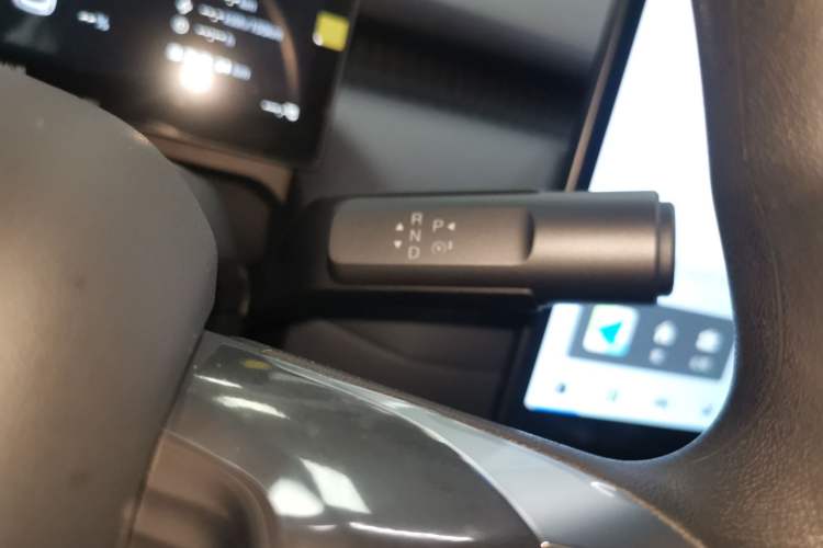 Used AION UT 2025 330 Starlight Edition Gear Lever
