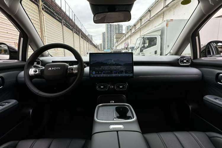 Used AION UT 2025 420 Intelligent Luxury Edition Interior 1